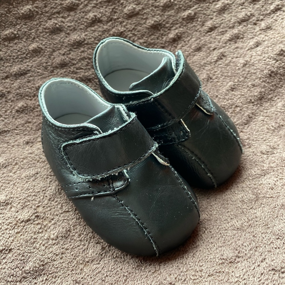 Black baby shoes